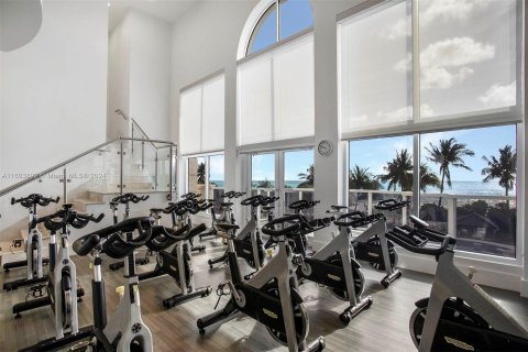 Condo in Miami Beach, Florida, 1 bedroom  № 1391454 - photo 15