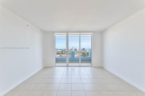 Condo in Miami Beach, Florida, 2 bedrooms  № 1391451 - photo 4