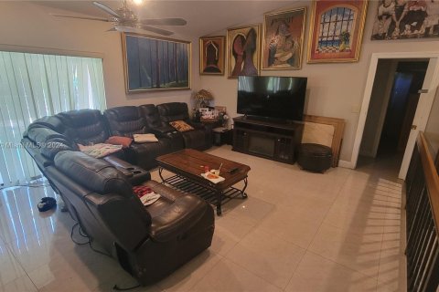 Villa ou maison à vendre à Coral Springs, Floride: 4 chambres, 190.82 m2 № 1271074 - photo 10