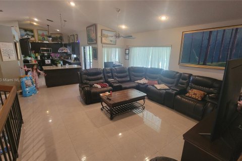 Villa ou maison à vendre à Coral Springs, Floride: 4 chambres, 190.82 m2 № 1271074 - photo 1