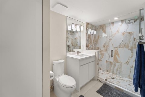 Condo in Hollywood, Florida, 2 bedrooms  № 1119101 - photo 11