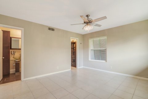 Casa en venta en Riviera Beach, Florida, 3 dormitorios, 152.92 m2 № 1119102 - foto 10