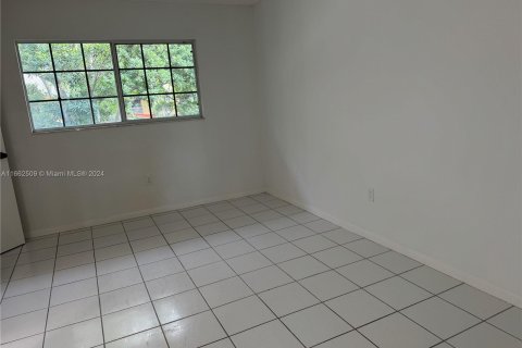 Copropriété à vendre à Dania Beach, Floride: 2 chambres, 86.86 m2 № 1370882 - photo 10