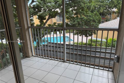 Copropriété à vendre à Dania Beach, Floride: 2 chambres, 86.86 m2 № 1370882 - photo 15