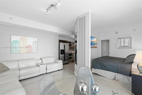 Copropriété à louer à Miami, Floride: 1 chambre, 55.18 m2 № 1370880 - photo 8