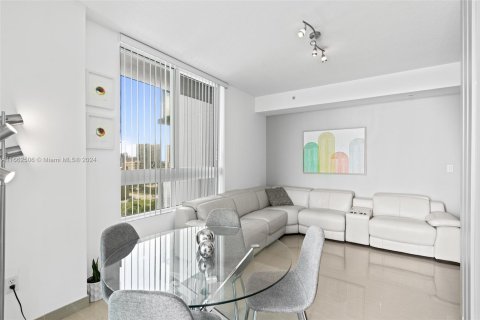 Copropriété à louer à Miami, Floride: 1 chambre, 55.18 m2 № 1370880 - photo 11