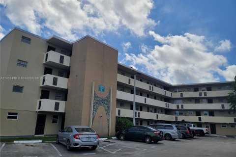 Condominio en venta en Miami, Florida, 2 dormitorios, 96.25 m2 № 736168 - foto 14