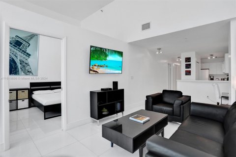 Condominio en venta en Miami Beach, Florida, 2 dormitorios, 88.26 m2 № 1234293 - foto 20