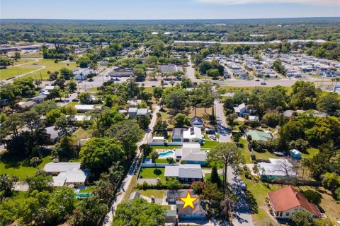 House in Edgewater, Florida 3 bedrooms, 111.11 sq.m. № 1088603 - photo 12