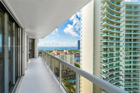 Copropriété à vendre à Aventura, Floride: 2 chambres, 124.49 m2 № 1222107 - photo 22