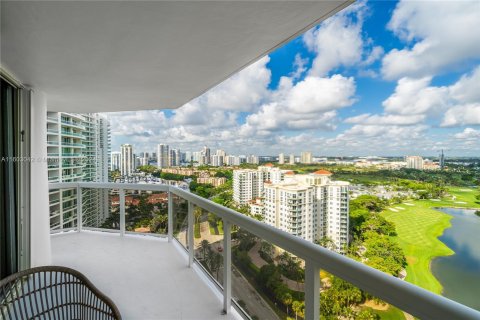 Condominio en venta en Aventura, Florida, 2 dormitorios, 124.49 m2 № 1222107 - foto 21