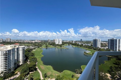 Condominio en venta en Aventura, Florida, 2 dormitorios, 124.49 m2 № 1222107 - foto 1