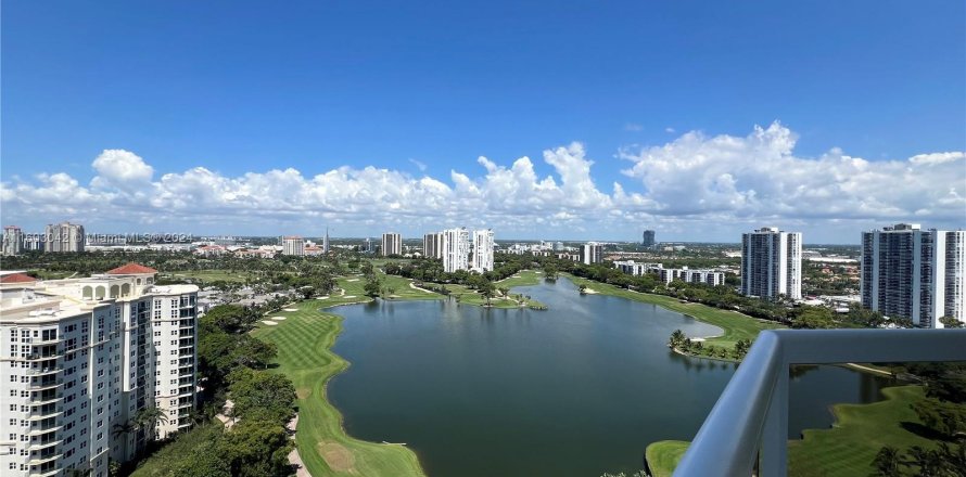 Condo à Aventura, Floride, 2 chambres  № 1222107