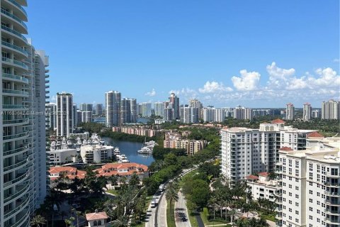 Condo in Aventura, Florida, 2 bedrooms in LANDMARK  № 1222107 - photo 2