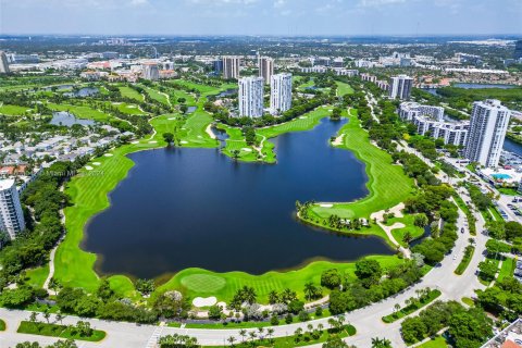 Condominio en venta en Aventura, Florida, 2 dormitorios, 124.49 m2 № 1222107 - foto 24