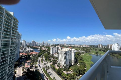 Condominio en venta en Aventura, Florida, 2 dormitorios, 124.49 m2 № 1222107 - foto 5