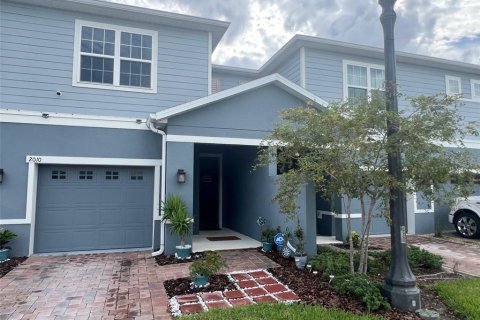 Adosado en venta en Kissimmee, Florida, 3 dormitorios, 162.3 m2 № 1363619 - foto 1