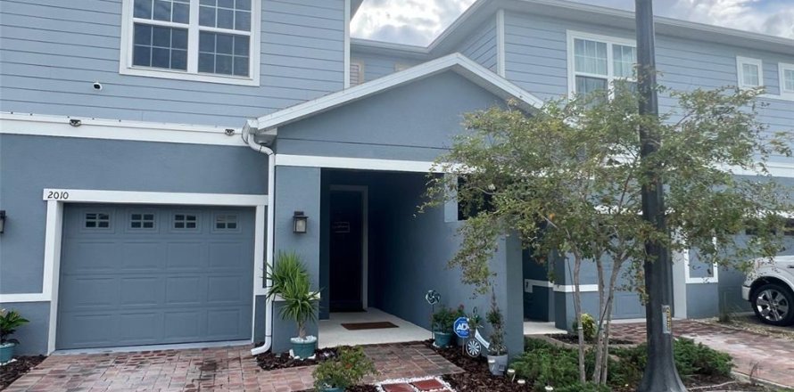 Townhouse in Kissimmee, Florida 3 bedrooms, 162.3 sq.m. № 1363619