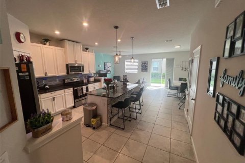 Adosado en venta en Kissimmee, Florida, 3 dormitorios, 162.3 m2 № 1363619 - foto 4