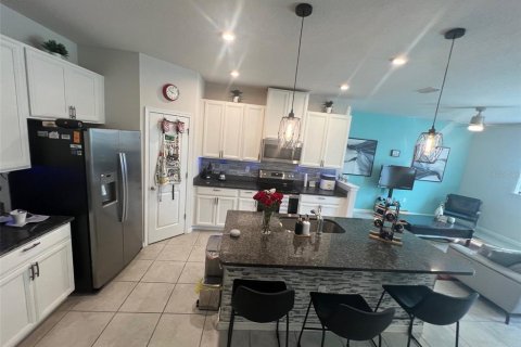 Adosado en venta en Kissimmee, Florida, 3 dormitorios, 162.3 m2 № 1363619 - foto 5