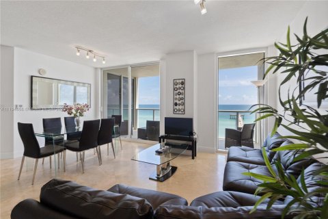 Copropriété à louer à Sunny Isles Beach, Floride: 2 chambres, 157.75 m2 № 6709 - photo 16