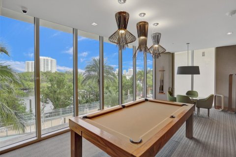 Copropriété à vendre à North Miami Beach, Floride: 2 chambres, 103.96 m2 № 1236175 - photo 5