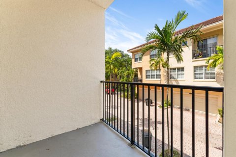 Townhouse in Palm Beach Gardens, Florida 2 bedrooms, 191.01 sq.m. № 1118066 - photo 18
