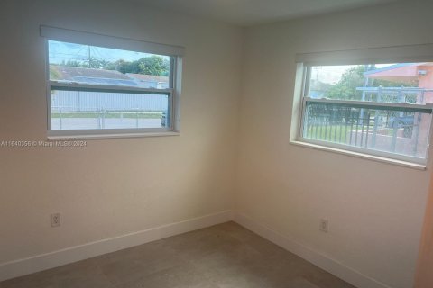 Casa en venta en Miami Gardens, Florida, 3 dormitorios, 152.36 m2 № 1316554 - foto 14