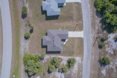 House in Lehigh Acres, Florida 3 bedrooms, 162.58 sq.m. № 1152665 - photo 23