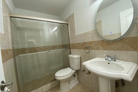 Condo in Hollywood, Florida, 2 bedrooms  № 1280876 - photo 10