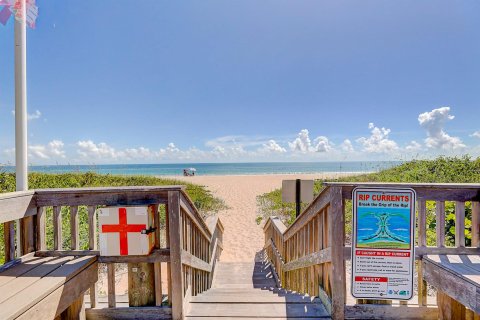 Copropriété à vendre à Hutchinson Island South, Floride: 1 chambre, 76.55 m2 № 1228827 - photo 3