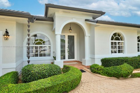 Villa ou maison à vendre à Hialeah, Floride: 4 chambres, 196.49 m2 № 1406372 - photo 10