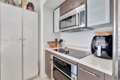 Copropriété à vendre à Miami, Floride: 2 chambres, 111.2 m2 № 1406373 - photo 7