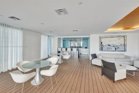 Condo in Miami, Florida, 2 bedrooms  № 1406373 - photo 27