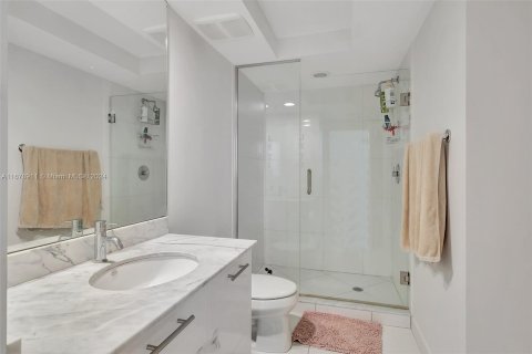 Copropriété à vendre à Miami, Floride: 2 chambres, 111.2 m2 № 1406373 - photo 15