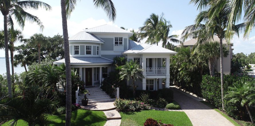 Villa ou maison à Stuart, Floride 4 chambres, 462.1 m2 № 374382