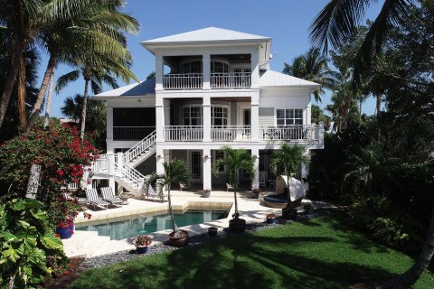 Villa ou maison à vendre à Stuart, Floride: 4 chambres, 462.1 m2 № 374382 - photo 8