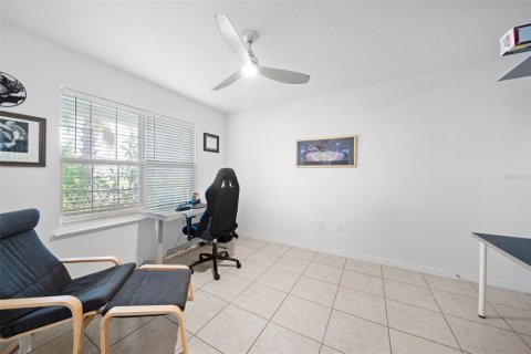 Casa en venta en Davenport, Florida, 5 dormitorios, 293.39 m2 № 1317311 - foto 5