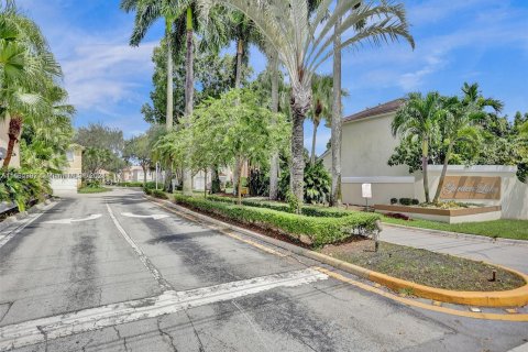 Villa ou maison à vendre à Pembroke Pines, Floride: 3 chambres, 148.64 m2 № 1377249 - photo 7