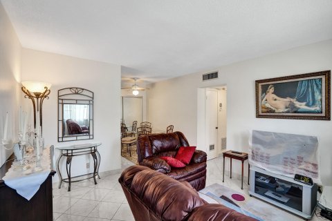 Copropriété à vendre à Pompano Beach, Floride: 2 chambres, 78.04 m2 № 1097600 - photo 26