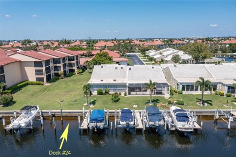 Villa ou maison à vendre à Punta Gorda, Floride: 3 chambres, 186.18 m2 № 695350 - photo 9