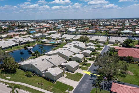 Villa ou maison à vendre à Punta Gorda, Floride: 3 chambres, 186.18 m2 № 695350 - photo 14