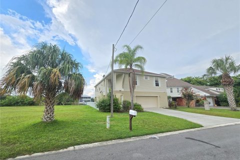 Casa en venta en Hernando Beach, Florida, 3 dormitorios, 165.83 m2 № 1366679 - foto 12