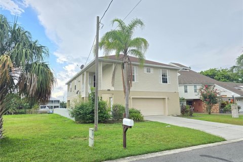 Casa en venta en Hernando Beach, Florida, 3 dormitorios, 165.83 m2 № 1366679 - foto 11