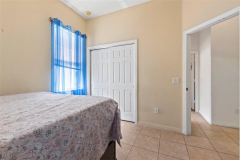 House in Tampa, Florida 5 bedrooms, 251.67 sq.m. № 1403328 - photo 28