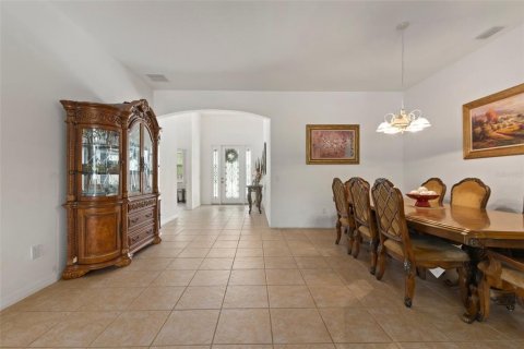 House in Tampa, Florida 5 bedrooms, 251.67 sq.m. № 1403328 - photo 13