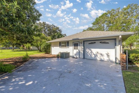 House in Ocala, Florida 3 bedrooms, 148.27 sq.m. № 1403392 - photo 7