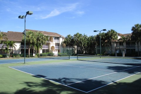 Condo in West Palm Beach, Florida, 2 bedrooms  № 1103255 - photo 27