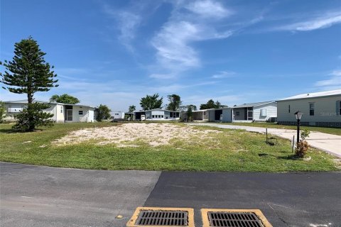 Terreno en venta en North Port, Florida № 796754 - foto 3