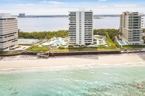 Condominio en venta en Riviera Beach, Florida, 3 dormitorios, 198.07 m2 № 1174174 - foto 4